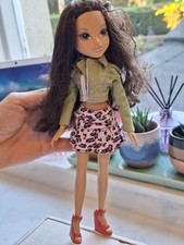 Moxie Girlz Sophina Doll 2009 MGA Straight - A Style. Excellent Condition