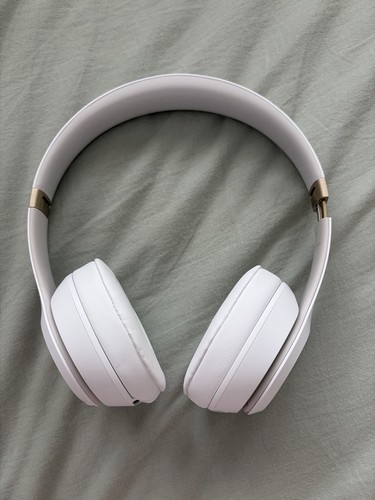 Beats studio wireless ear - wireless, on
