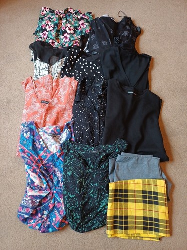 Ladies clothes bundle size - ladies,