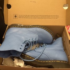 Dr Martens 1460 Womens Pascal