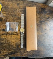 GUCCI 9000M 32mm Vintage Gold