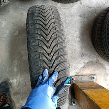 165 65 15 81T Vredestein Snow