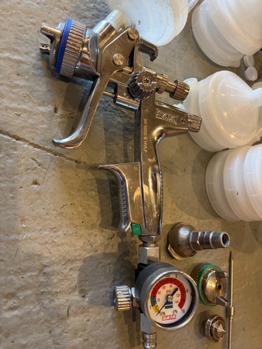 Sata jet 4000 - jet, spray