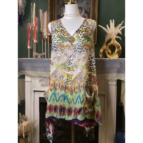 Mirror image women leopard - mirror,