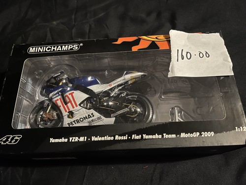Yamaha yzr valentino - yzr-m1, ·