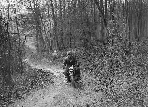 Motorcycle competing the - competing, in
