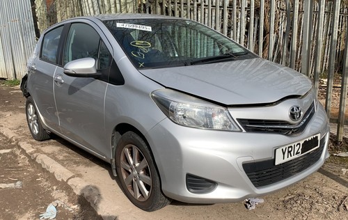 Toyota yaris petrol - 1.3,