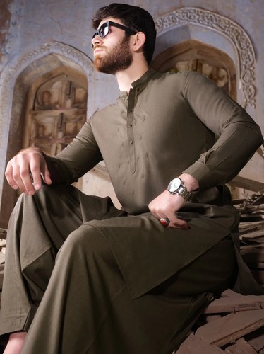 Almirah junaid jamshed - almirah, /