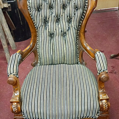 Upholstered armchair wood - upholstered,