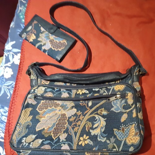 Navy floral carpet bag - floral,