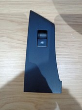 Vauxhall Astra J MK6 Passenger Front Window  Switch 13301886