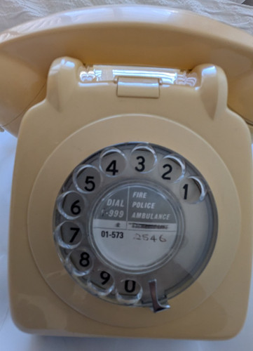 Vintage cream rotary gpo dial - cream,
