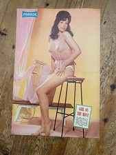 Parade Glamour Magazine Colour