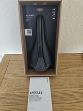 FIZIIK Aliante  R1:00 Carbon Saddle.