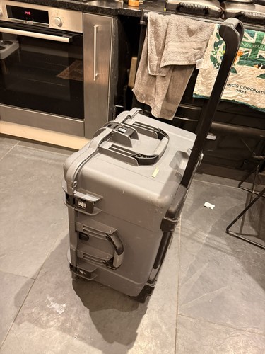 Nanuk 960 wheeled - wheeled, case