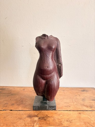 Sculpture statue molding - sculpture,