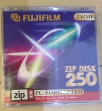 FUJIFILM 250 MB PC FORMATTED