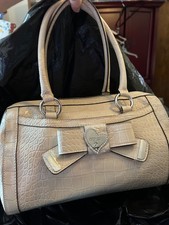 GUESS Hearts Collection PATENT
