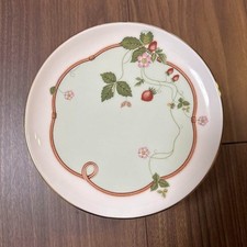 WEDGWOOD Wild Strawberry