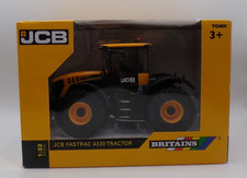 BRITAINS JCB FASTRAC 4220 TRACTOR YELLOW MINT BOXED 1:32