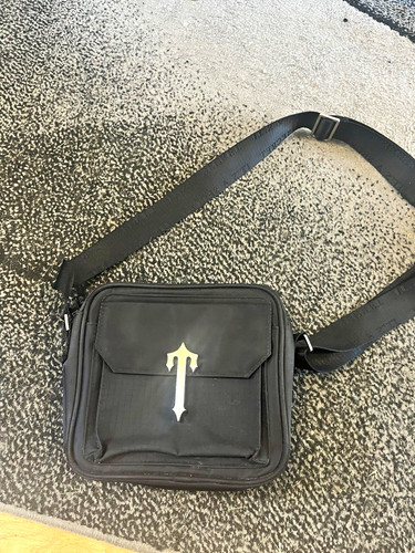 Black crossbody shoulder bag - black,