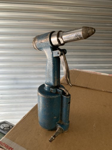 Air line rivet gun - line,