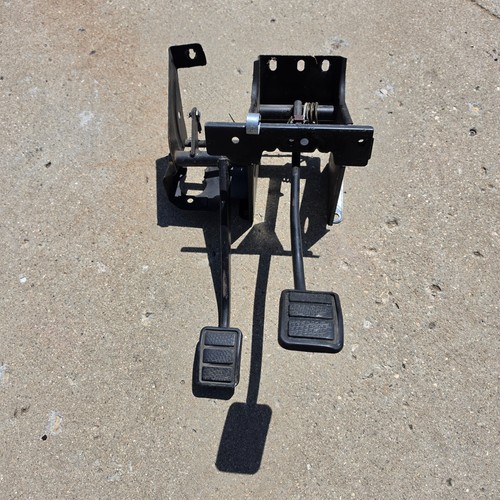 Volvo 240 clutch pedal - volvo, box