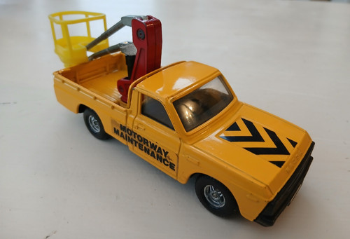Corgi mazda b1600 yellow - mazda,