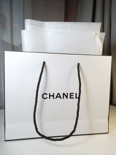 Chanel white gift bag x - gift,