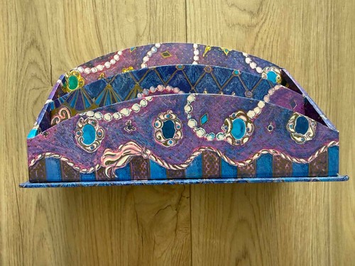 Decorative paperboard letter - ,