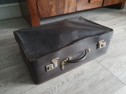 Vintage travel suitcase - vintage, black