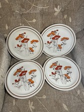 Royal Doulton Lambethware:  5x Fieldflower Dinner Plates 