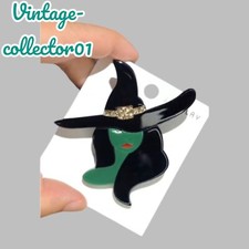Modern Arcrylic Handmade BROOCH Stunning Green Witch Big Hat Boxed BN Broach
