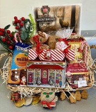 Novelty CHRISTMAS hamper Gift Present Idea Sharing Family Nan Mum Tea Biscuits