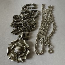 Vintage Miracle Tudor Rose