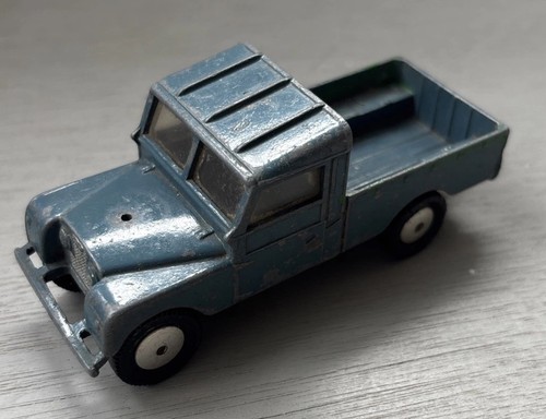 Corgi toys raf land rover - corgi,