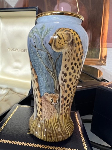 Moorcroft cheetahs enamel 2006 - moorcroft,