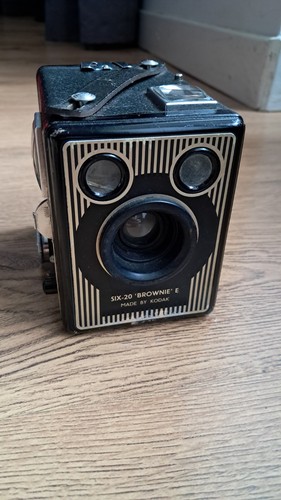 Vintage kodak six brownie - kodak,