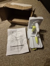 Manual Vegetable Spiralizer – 3 Blade Spiral Slicer for Courgetti & Salads