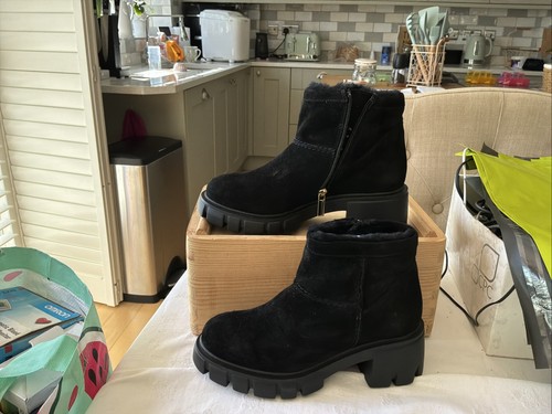 Russell bromley women - bromley, women’s