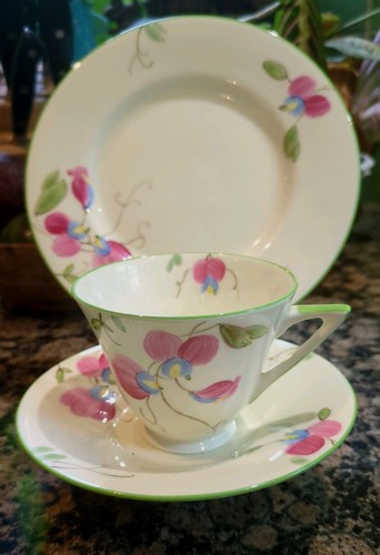 Royal doulton art deco hand - royal,
