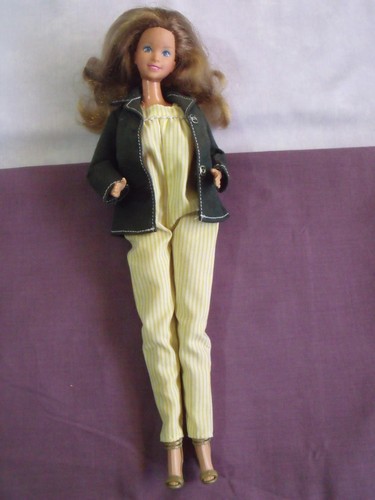 Vintage mattel barbie - , doll