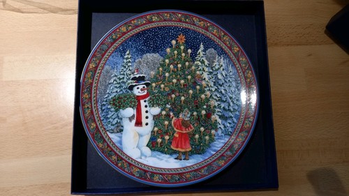 Royal worcester plate - royal,