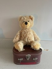 STEIFF FREDERICK Teddy Bear with Christmas Suitcase LIMITED EDITION, EAN 671388