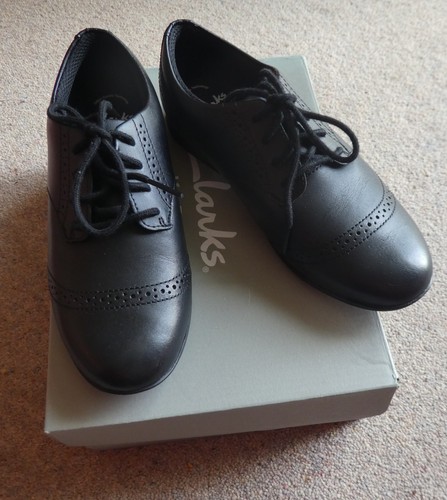 Clarks girls school shoes size - girls,