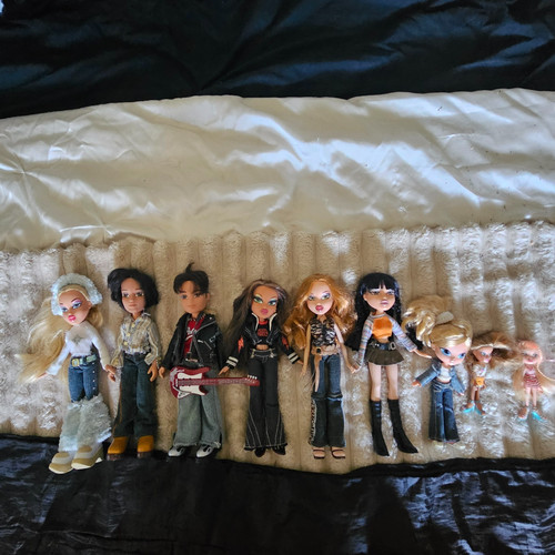Vintage bratz dolls - bratz, bundle