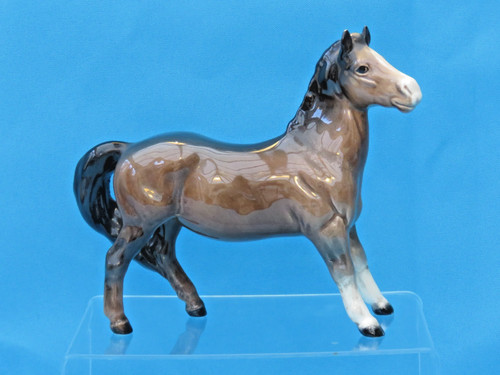 Beswick girls pony - girls, beautiful