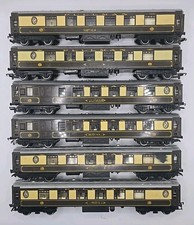 RAKE OF 6X HORNBY OO GAUGE PULLMAN COACHES CHOC CREAM MODEL RAILWAY
