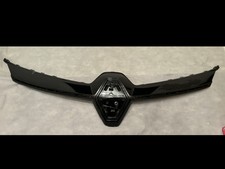 GENUINE, ORIGINAL RENAULT CLIO MK5 UPPER GRILLE TRIM 623841043R