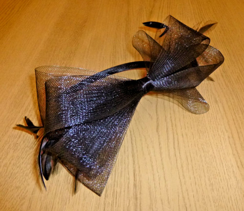 Lovely black mesh bow design - lovely,
